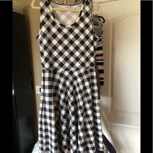 Lularoe Nicki tank dress NWOT black and white